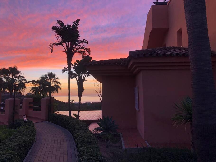 Schoenes Penthouse Mit Meerblick Pura Vida Bahia de Casares Dış mekan fotoğraf
